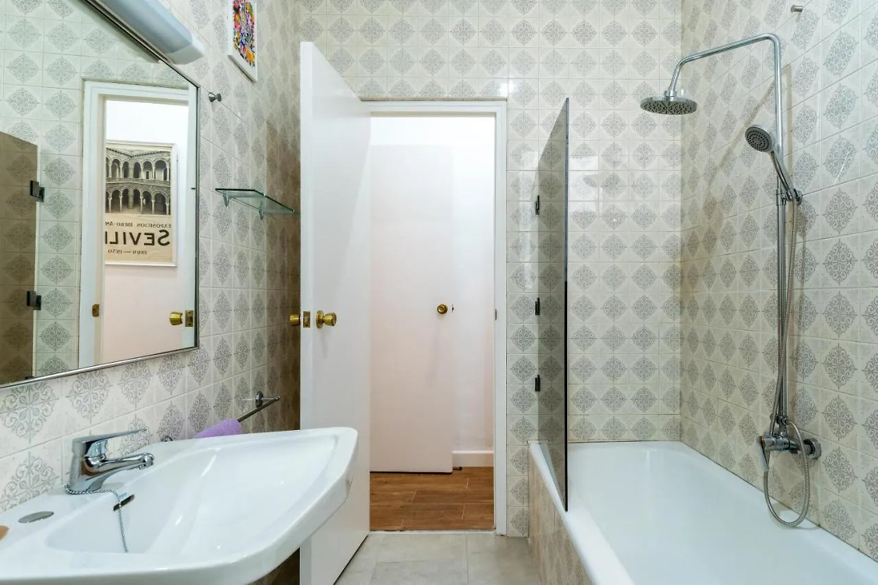 Aoa Conde De Ibarra Apartment Seville